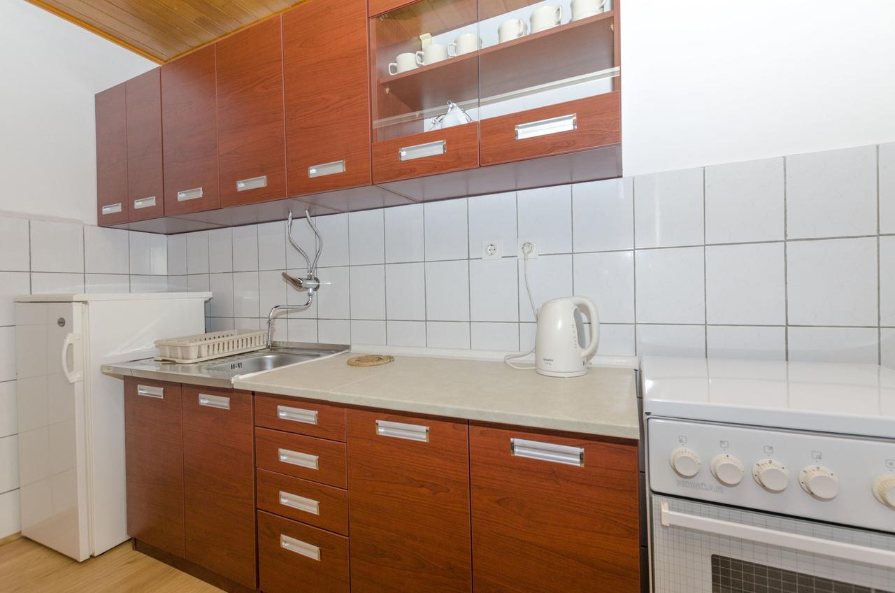 Apartments Katica พรีมอชเตน ภายนอก รูปภาพ