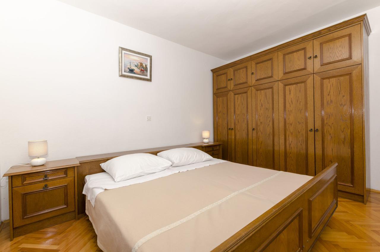 Apartments Katica พรีมอชเตน ภายนอก รูปภาพ