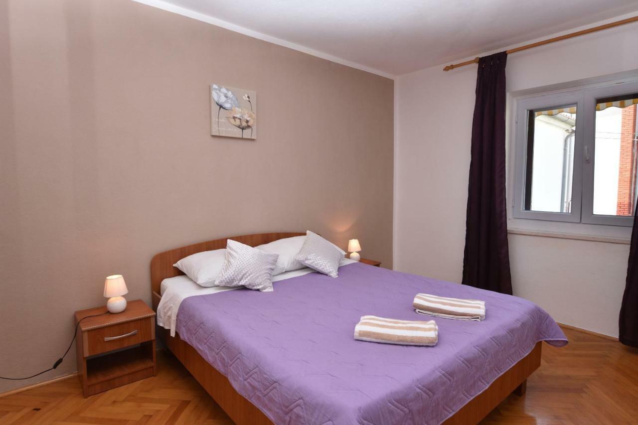 Apartments Katica พรีมอชเตน ภายนอก รูปภาพ